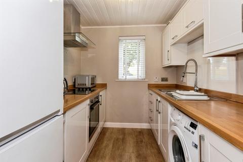 3 bedroom end of terrace house for sale, Lakeside, Overstone, Northampton