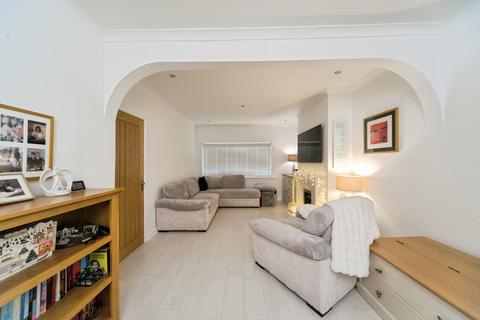 3 bedroom end of terrace house for sale, Rotunda Road, Eastbourne