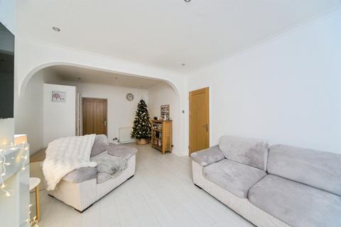 3 bedroom end of terrace house for sale, Rotunda Road, Eastbourne