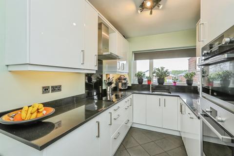 3 bedroom detached house for sale, Upperfield Close, Maltby, Rotherham