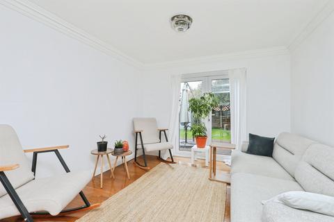3 bedroom terraced house for sale, Barclay Green, Norwich
