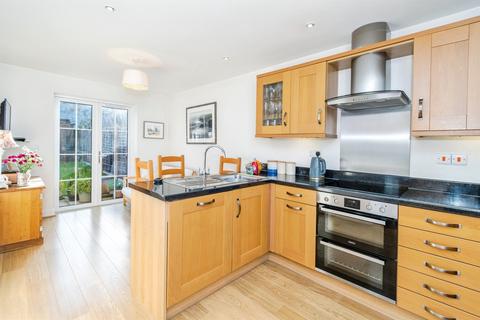 4 bedroom terraced house for sale, Riverside Gardens, Romsey