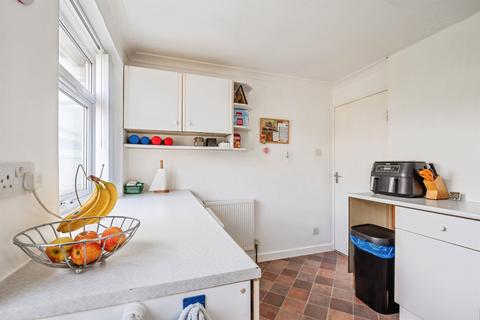 2 bedroom semi-detached house for sale, Hawth Park Road, SEAFORD