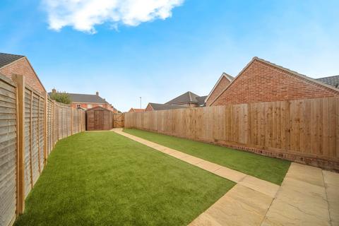 2 bedroom semi-detached house for sale, How Walk, Onehouse, Stowmarket