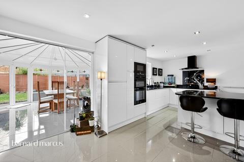 undefined, Hillier Place, CHESSINGTON