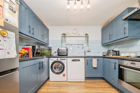 2 bedroom end of terrace house for sale, Newton Croft, Sudbury