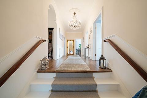 3 bedroom flat for sale, Southside, Hillside - Stunningly Renovated Period Property