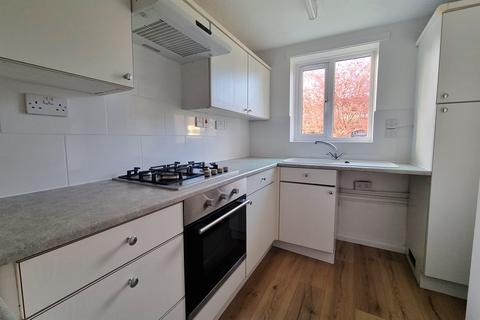 2 bedroom terraced house to rent, Horton Heath