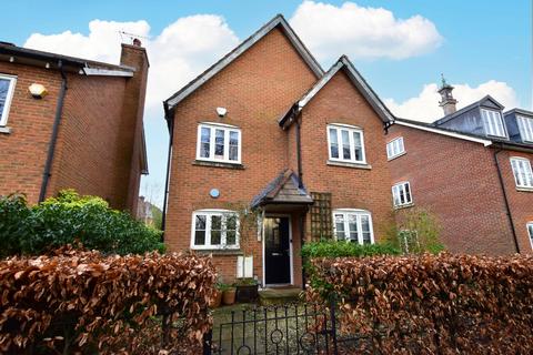 4 bedroom detached house for sale, Frogmore, St. Albans, AL2