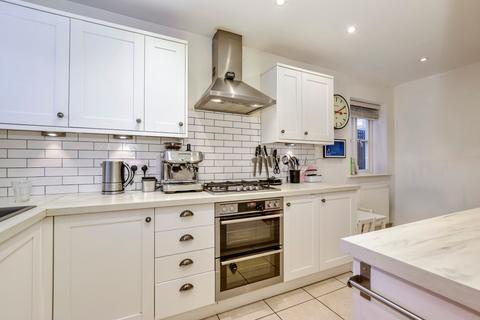 4 bedroom detached house for sale, Frogmore, St. Albans, AL2