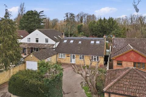 5 bedroom detached bungalow for sale, Avenue Road, Hoddesdon