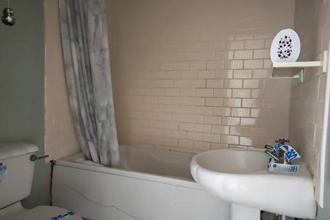 2 bedroom flat for sale, Malvern Road, Bournemouth