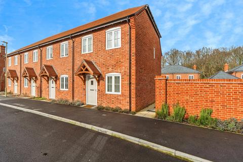 2 bedroom end of terrace house for sale, Keyes Street, North Baddesley, Southampton