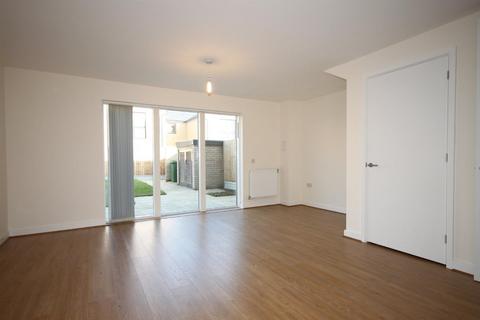 2 bedroom terraced house to rent, Elm Road, Trumpington, Cambridge