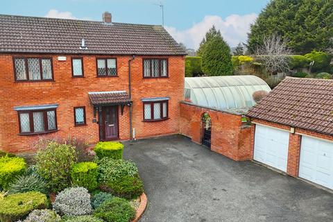 3 bedroom detached house for sale, Westmorland Drive, Kettering NN14