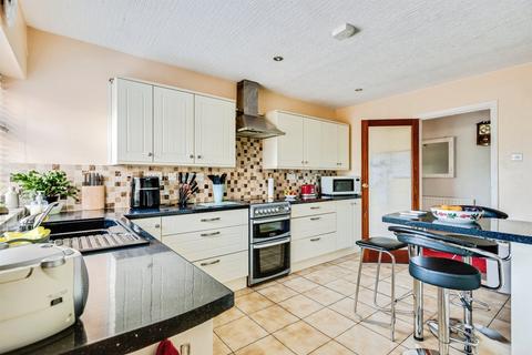3 bedroom detached bungalow for sale, Belmont Close, Swindon