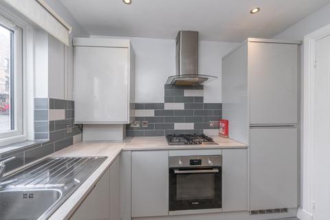 2 bedroom flat to rent, Parkgrove Terrace, Corstorphine, Edinburgh, EH4