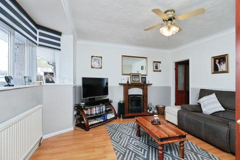 4 bedroom semi-detached house for sale, Jordan Close, WATFORD