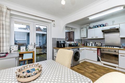 3 bedroom end of terrace house for sale, Earlswood Close, Horsham