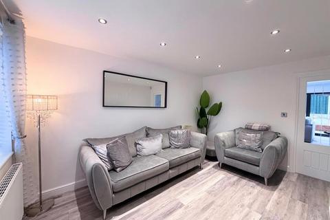 undefined, St. Helens Close, Treeton S60