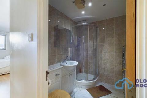 1 bedroom flat to rent, Maritime Quay