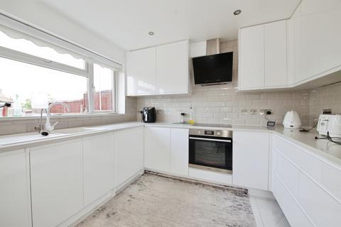 2 bedroom terraced house for sale, Rundells, Harlow