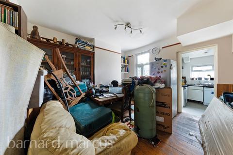 2 bedroom terraced house for sale, Northborough Road, London