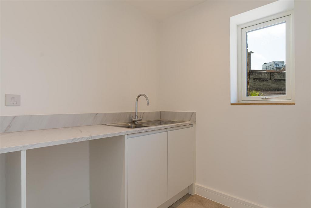 Town House 4.jpg
