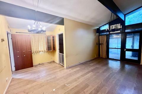 2 bedroom bungalow for sale, Bessemer Court, Blakelands, Milton Keynes
