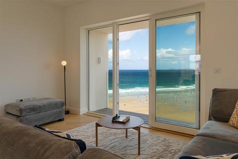 4 bedroom terraced house for sale, Trebarwith Crescent, Newquay