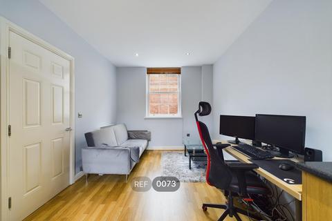 1 bedroom apartment to rent, The Dock House, Dock Street, HU1 3EJ