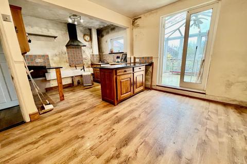 3 bedroom detached house for sale, Breakleys Road, Desborough, Kettering