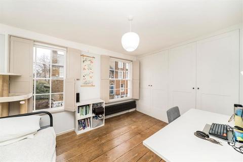 2 bedroom terraced house for sale, Prior Street, London SE10