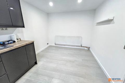 3 bedroom terraced house to rent, Bringhurst, Orton Goldhay, Peterborough, PE2