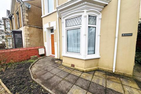 3 bedroom detached house for sale, College Square, Llanelli