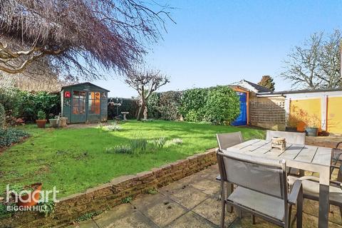 5 bedroom detached house for sale, Village Green Avenue, Biggin Hill