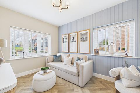 4 bedroom detached house for sale, Thistley Close, Folkestone CT18