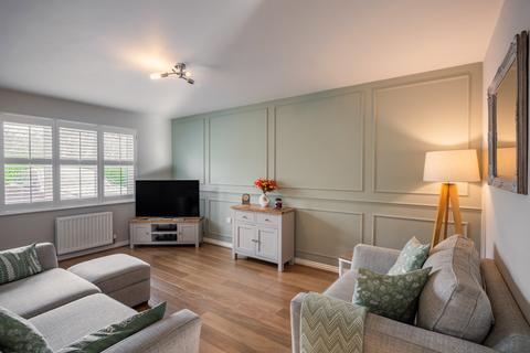 3 bedroom detached house for sale, Maes Glas, Mold CH7
