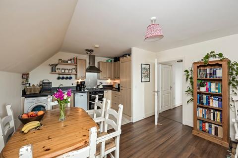 2 bedroom flat for sale, Middle Village, Haywards Heath, RH16