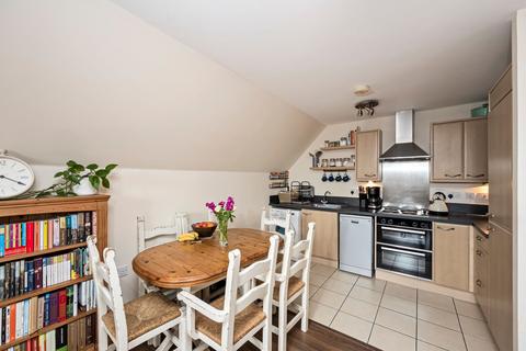 2 bedroom flat for sale, Middle Village, Haywards Heath, RH16