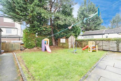 4 bedroom semi-detached house for sale, Street Lane, Leeds