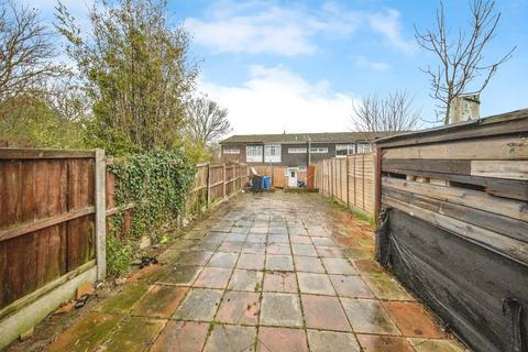 3 bedroom terraced house for sale, First Avenue, Sudbury