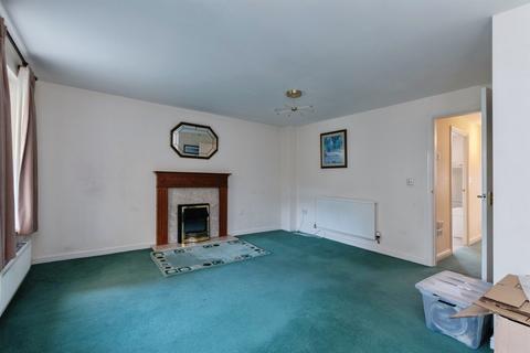 3 bedroom end of terrace house for sale, St. Cleeve Way, Ferndown