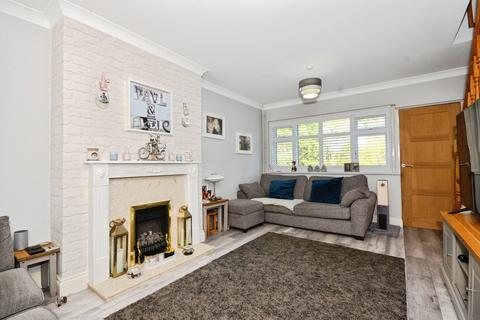 4 bedroom detached house for sale, Dunstable Road, Caddington, Luton