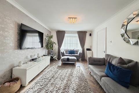 4 bedroom detached house for sale, Acorn Close, Park Farm