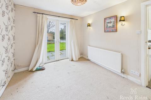 2 bedroom apartment for sale, Muston Road, North Yorkshire YO14