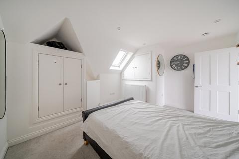1 bedroom flat for sale, Yukon Road, London, SW12