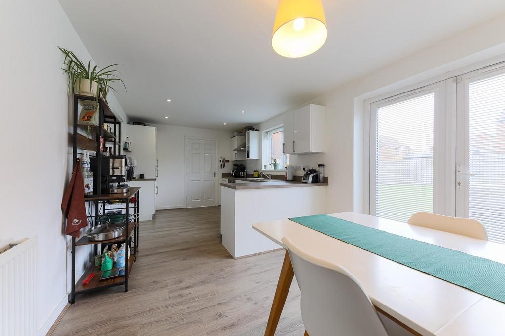 Kitchen, dining area