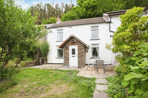 3 bedroom semi-detached house for sale, Cefn Road Upper, Deri, Bargoed