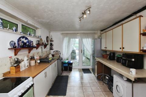3 bedroom semi-detached house for sale, Cefn Road Upper, Deri, Bargoed